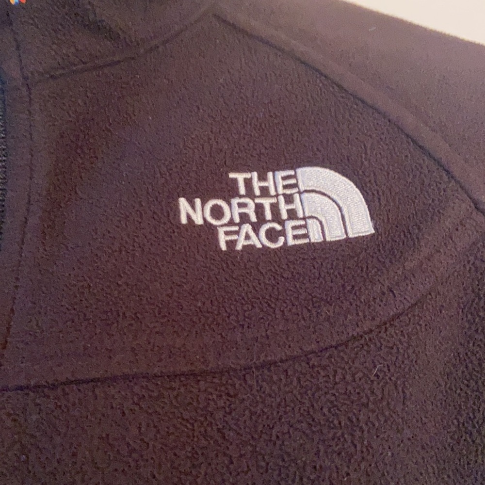 North Face Windwall jacket - Picture 2 of 6